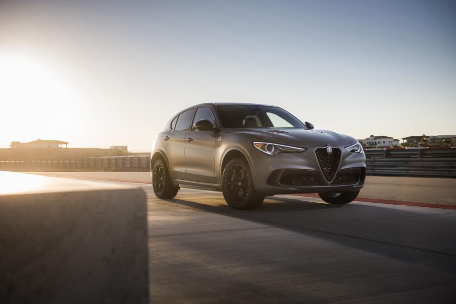  Alfa Romeo Stelvio Quadrifoglio NRING (949) 2019 года  (NA) (фото 2 из 31)